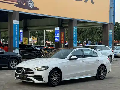 Mercedes-Benz C-Class 2024