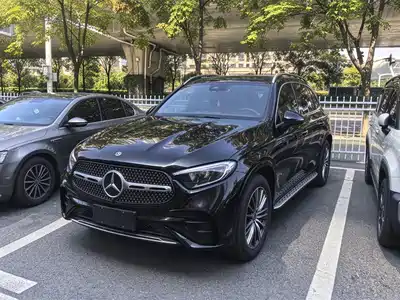 Mercedes-Benz GLC 2025