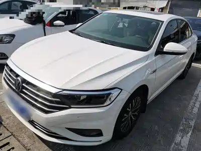 Volkswagen Sagitar 2020