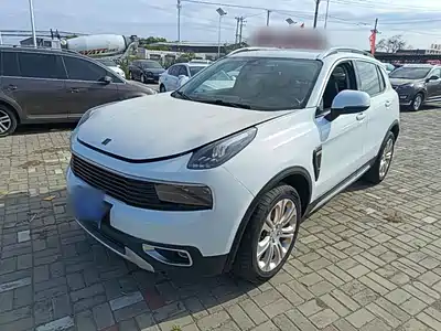 Lynk & Co 01 2018