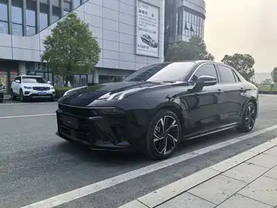 Lynk & Co 03 2025