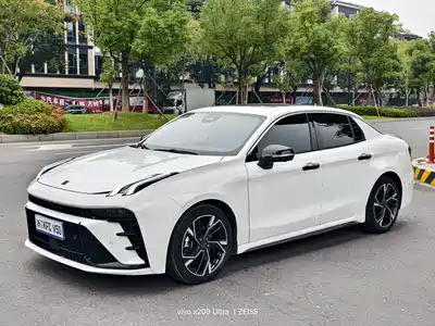 Lynk & Co 03 2023