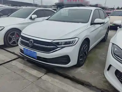 Volkswagen Sagitar 2025