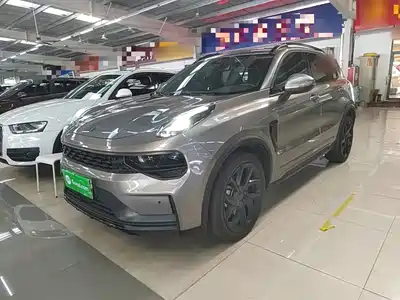 Lynk & Co 01 2022