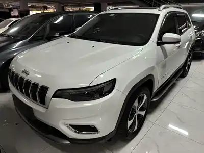 Jeep Cherokee 2021