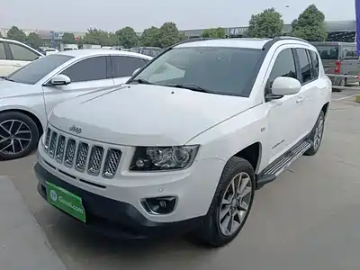 Jeep Compass (Import) 2015