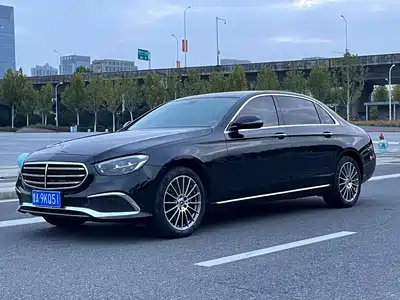 Mercedes-Benz E-Class 2022