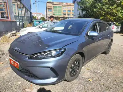 BYD Seal 05 DM-i 2025