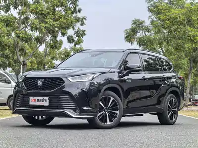 Toyota Crown Kluger 2024