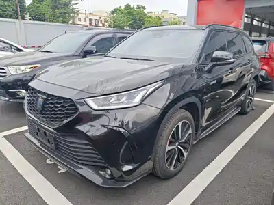 Toyota Crown Kluger 2022