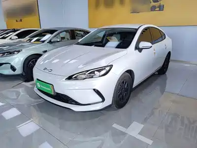 BYD Seal 05 DM-i 2025