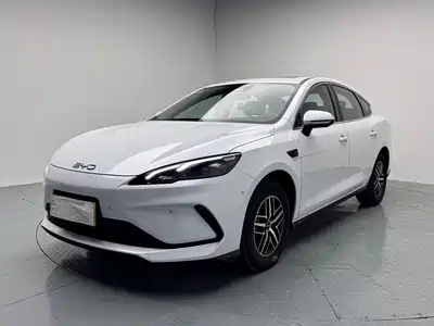 BYD Seal 05 DM-i 2025