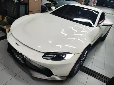 Aston Martin V8 Vantage 2020