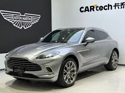 Aston Martin DBX 2022