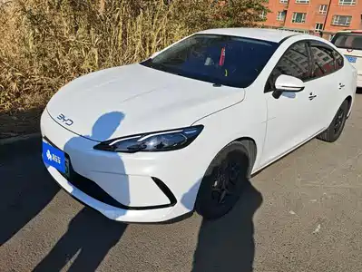 BYD Seal 05 DM-i 2025