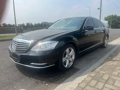 Mercedes-Benz S-Class 2012