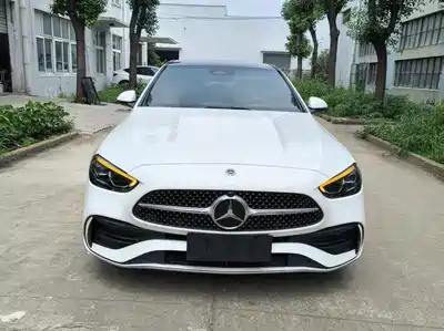 Mercedes-Benz C-Class 2025