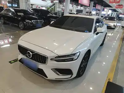 Volvo S60 2021