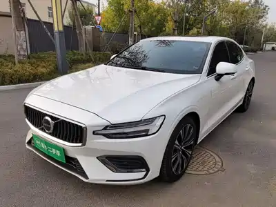 Volvo S60 2023