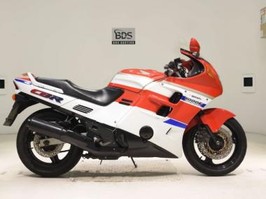 Honda CBR1000F