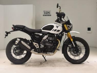Triumph Scrambler 400xc