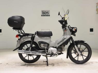 Honda Cross Cub 110-3
