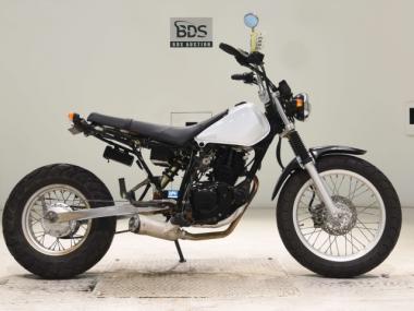 Yamaha TW225