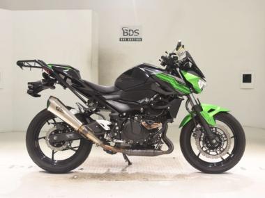 Kawasaki Z400-2