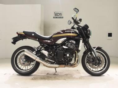 Kawasaki Z900RS