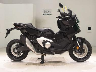 Honda X-ADV750-2