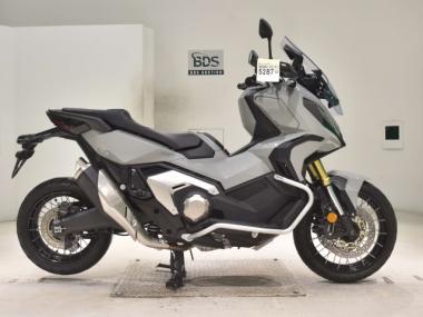 Honda X-ADV750-2