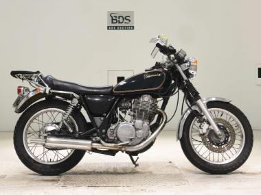 Yamaha SR400-3