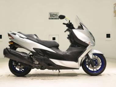Suzuki Burgman 400a