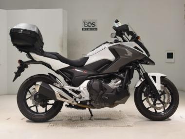 Honda NC750XD-2