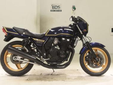 Kawasaki ZRX400