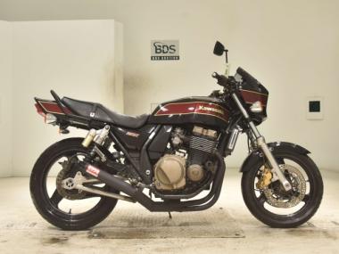 Kawasaki ZRX400