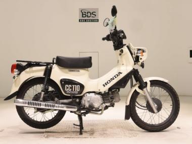 Honda Cross Cub 110-2
