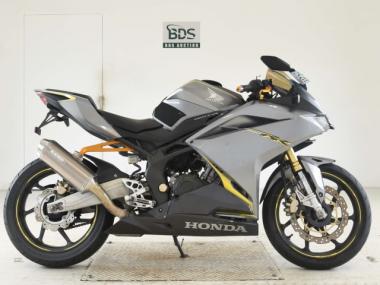 Honda CBR250RR-2a