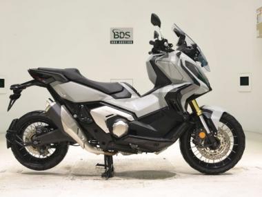 Honda X-ADV750-2