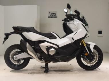 Honda X-ADV750-2