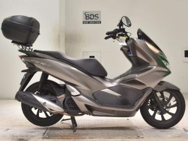 Honda PCX150-3a