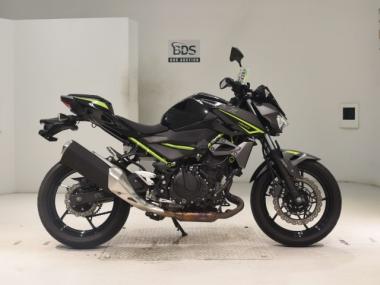 Kawasaki Z400-2