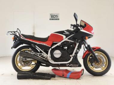Honda VF750F