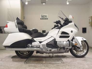Honda GL1800 Airbag Navigation