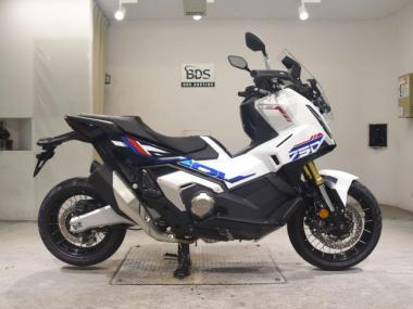 Honda X-ADV750-2
