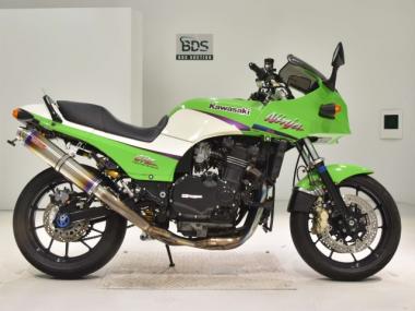 Kawasaki GPZ900R