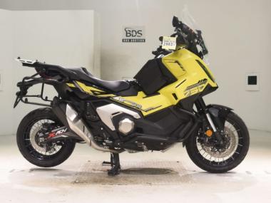 Honda X-ADV750-2