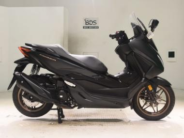 Honda Forza -6