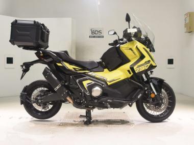 Honda X-ADV750-2