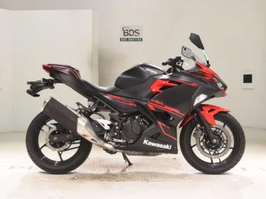 Kawasaki Ninja400-2